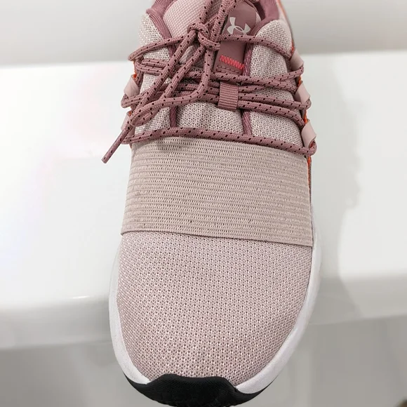 Under armour charged breathe bliss sneakers. - Picture 11 of 16